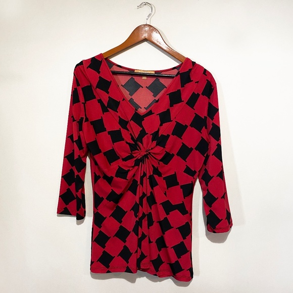 Ellen Tracy Tops - 3/$25✨ELLEN TRACY LARGE PRINT TWIST KNOT FRONT TOP
